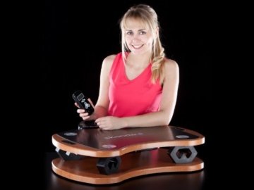 skandika Home Vibration Plate 300, robuste Heim Vibrationsplatte in Holzoptik mit leistungsstarkem DireDirectDrive-Antriebssystem und kraftvollen 3D Vibrationen, braun/schwarz - 
